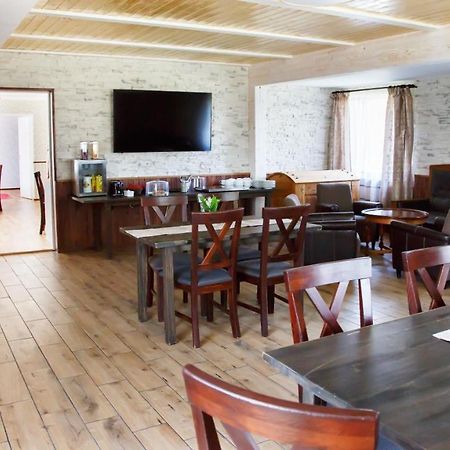 Risti Kodumajutus Apartment Lemsi Екстериор снимка