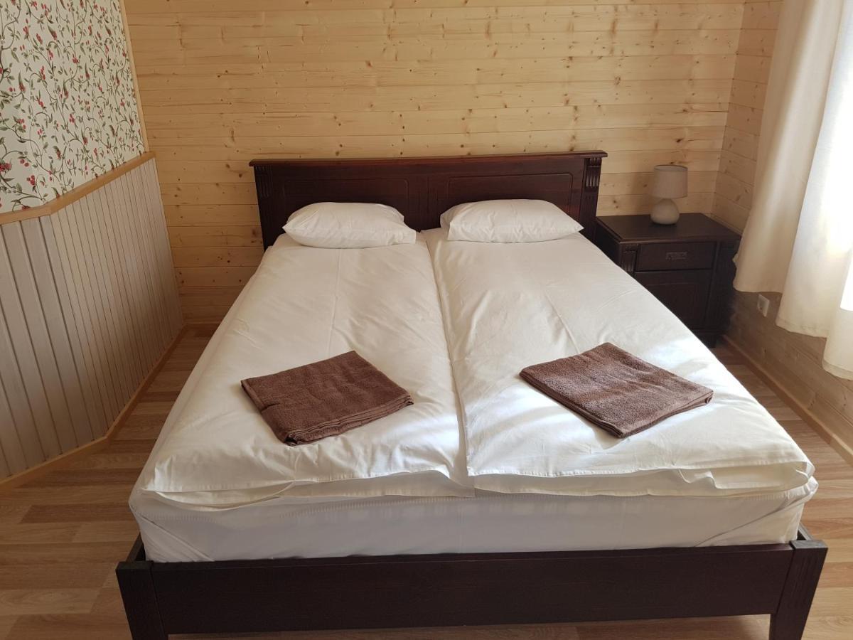 Risti Kodumajutus Apartment Lemsi Екстериор снимка