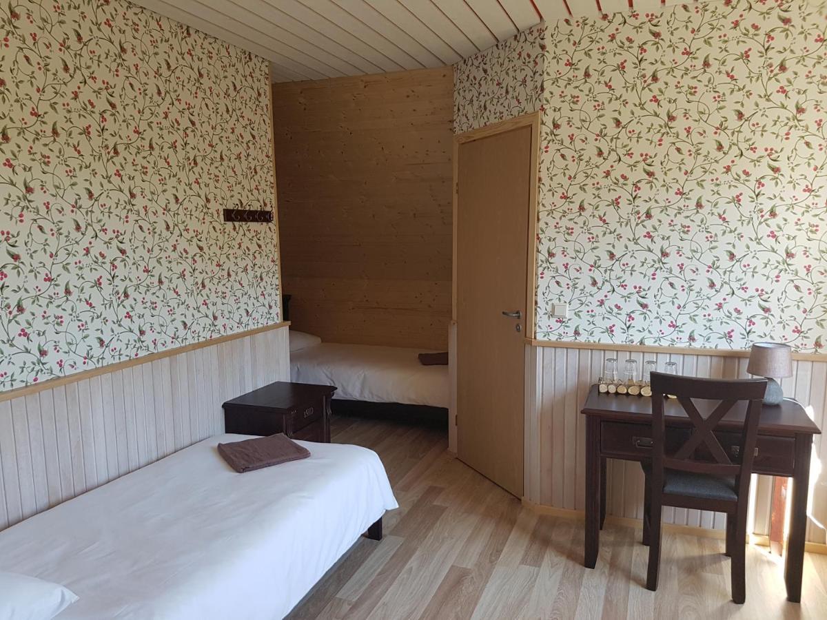 Risti Kodumajutus Apartment Lemsi Екстериор снимка