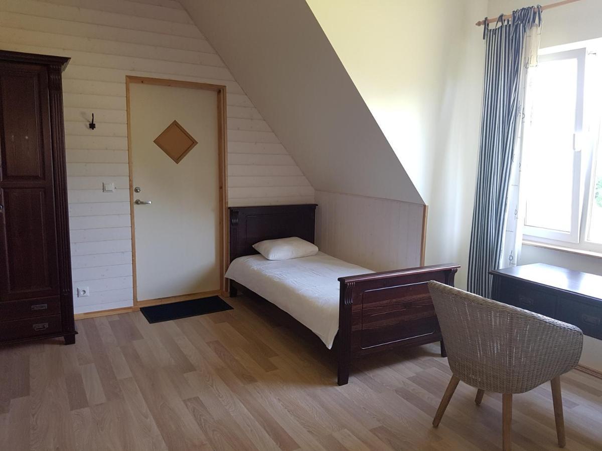 Risti Kodumajutus Apartment Lemsi Екстериор снимка