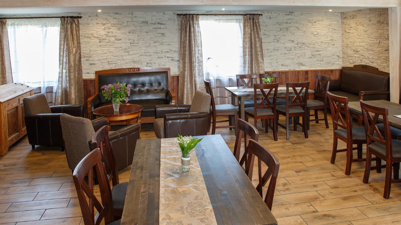 Risti Kodumajutus Apartment Lemsi Екстериор снимка