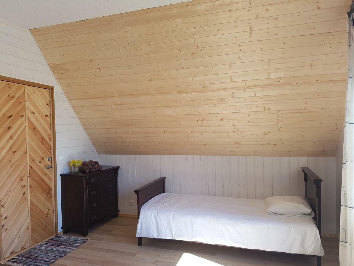 Risti Kodumajutus Apartment Lemsi Екстериор снимка